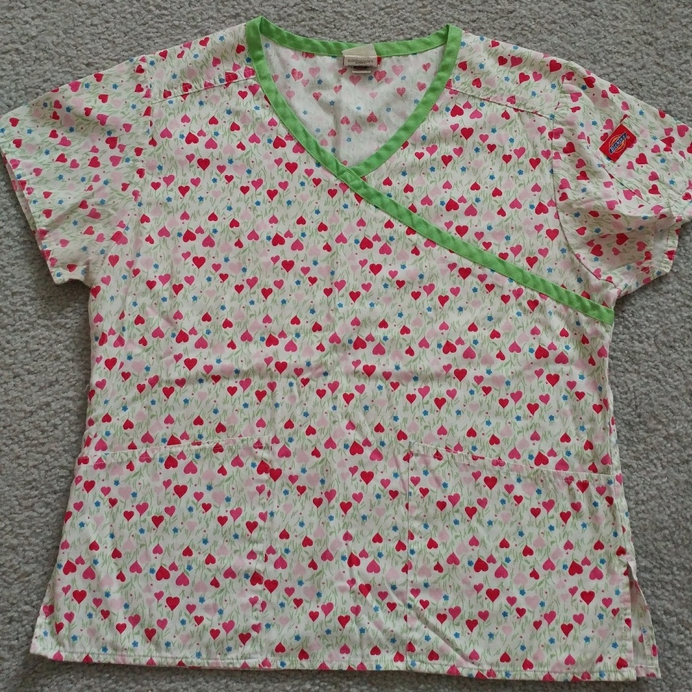 Scrub top